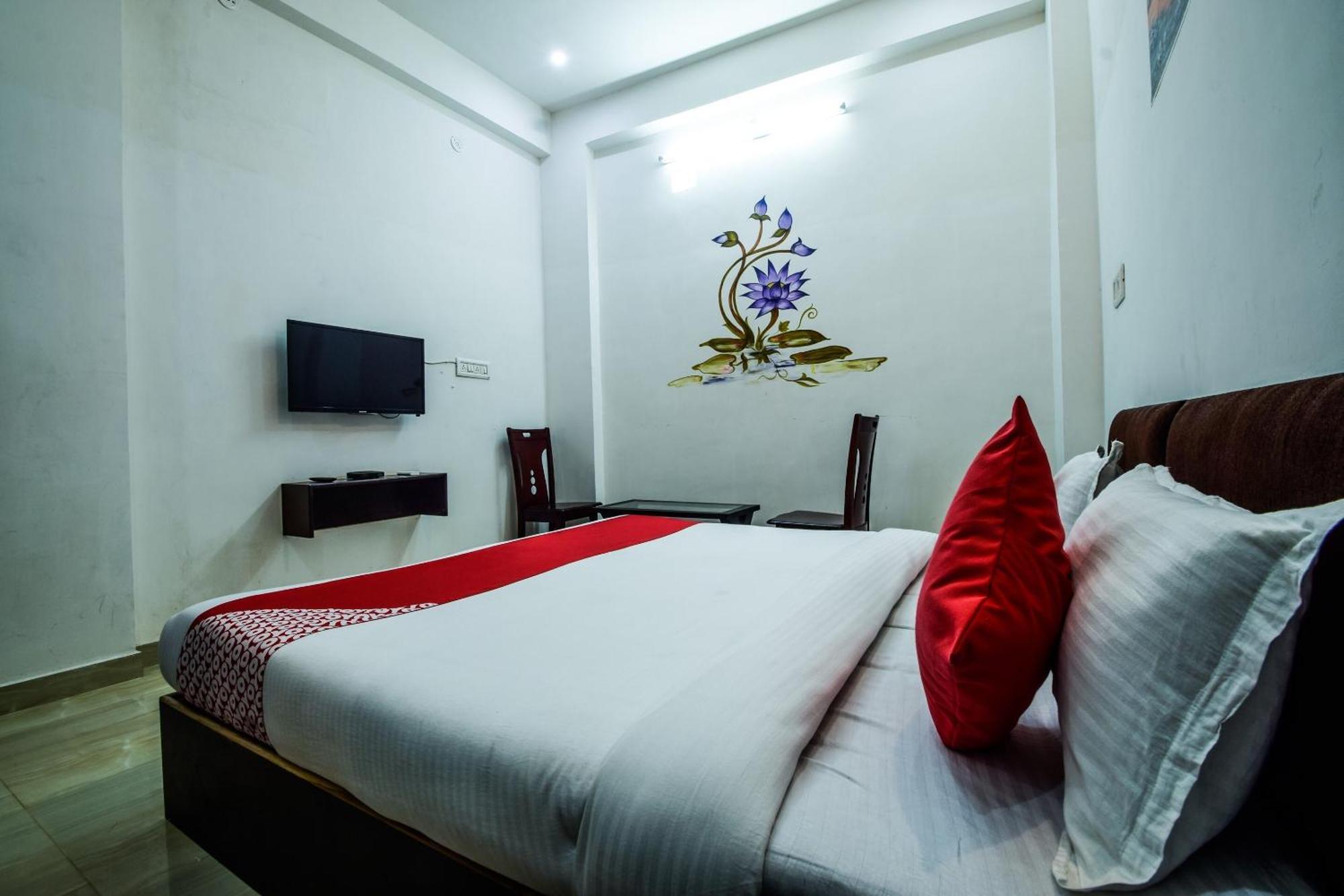 Hotel O Blue Lotus Пушкар Екстериор снимка